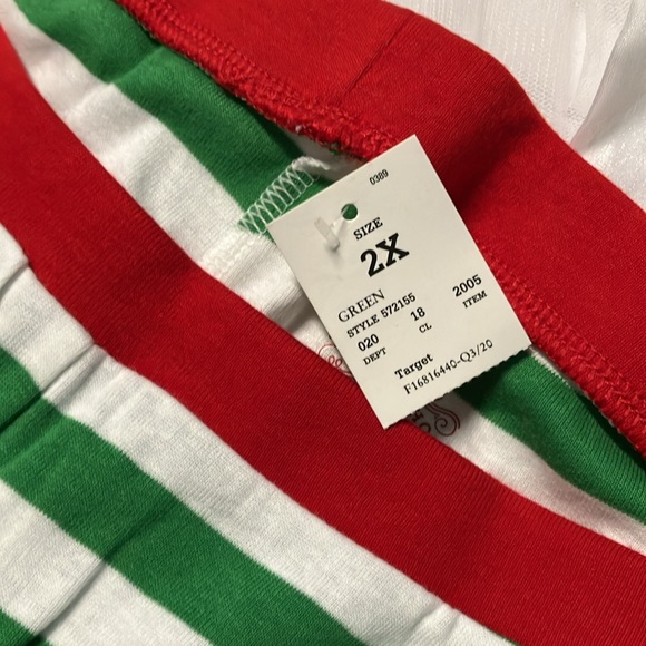 Ladies, very cute, two-piece elf costume/pajamas size 2X - Picture 3 of 5